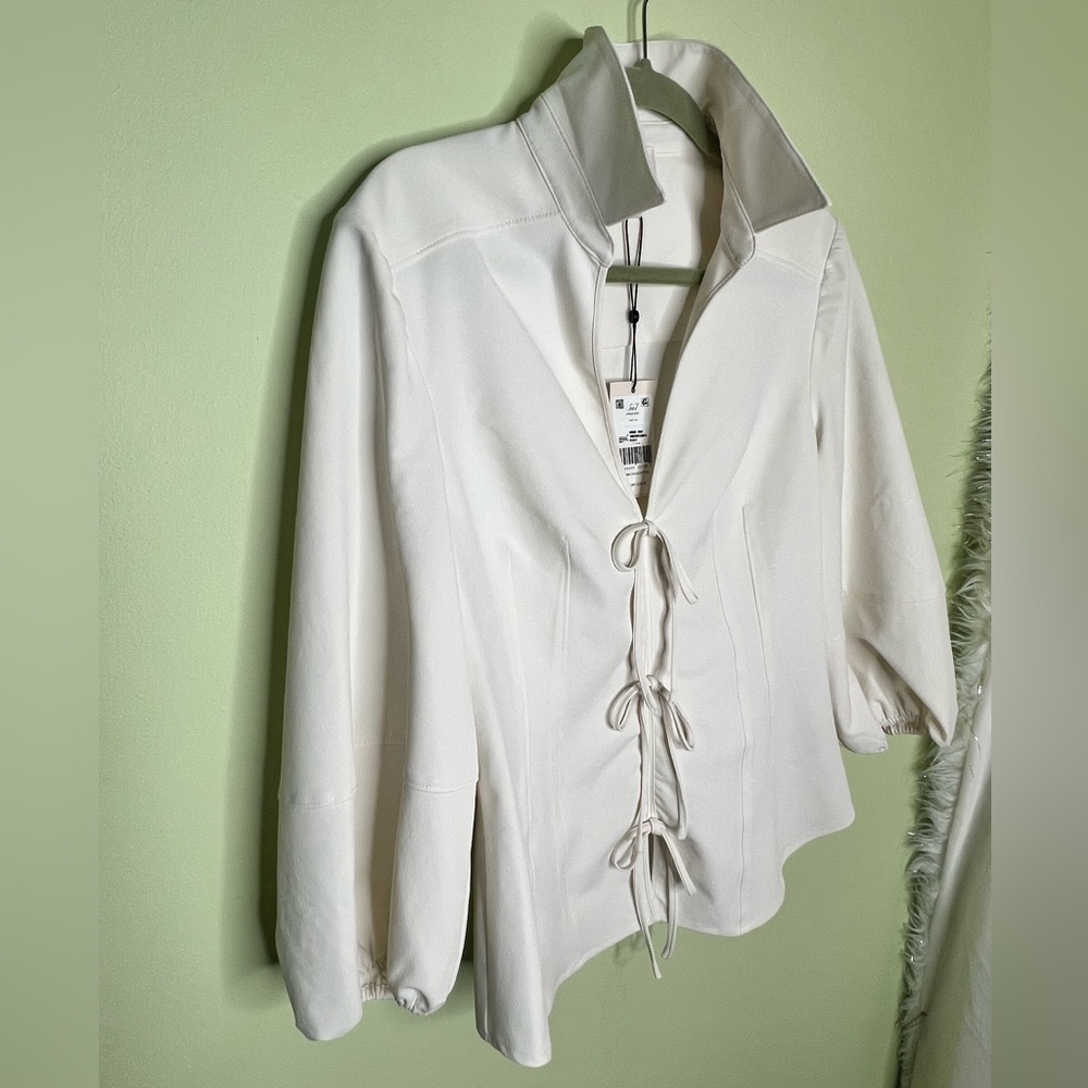 Like new Cinq a Sept Ivory Brit top, Large - Picture 2 of 11